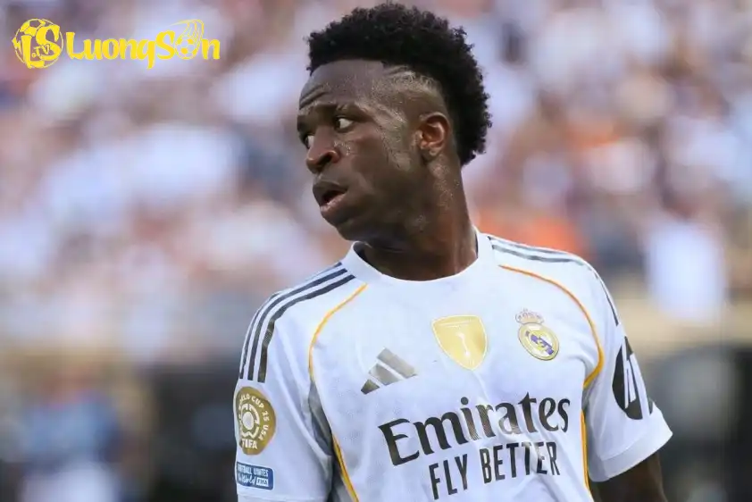 Vinicius không còn là bất khả xâm phạm tại Real Madrid (ảnh: Marca). Vinicius không còn là bất khả xâm phạm tại Real Madrid