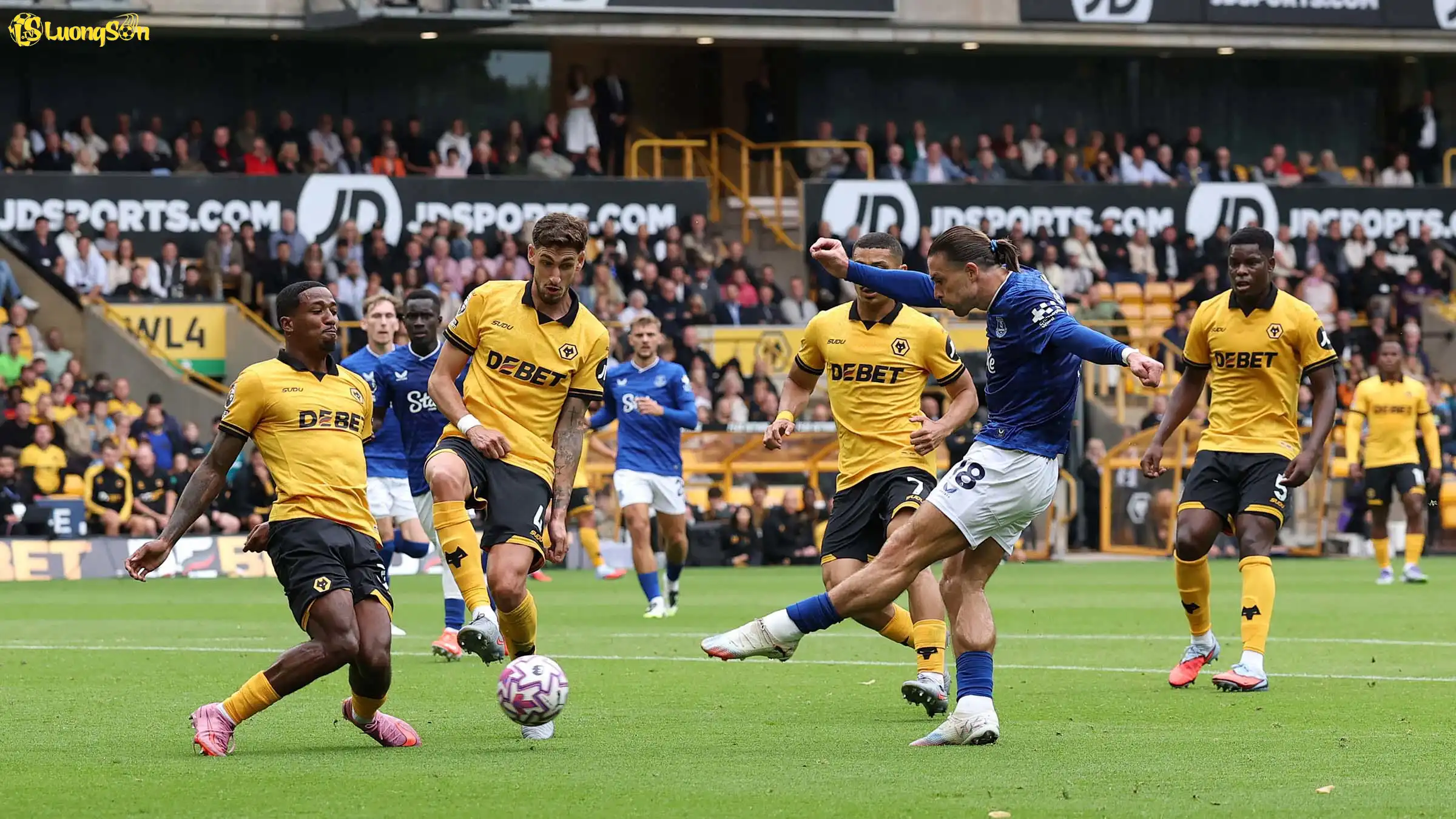Wolves năm nay thi đấu quá yếu ớt (Ảnh: SkySport) Wolves năm nay thi đấu quá yếu ớt (Ảnh: SkySport)