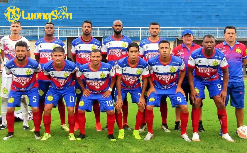Placido de Castro được đánh giá nhỉnh hơn ở trận đấu này. Placido de Castro được đánh giá nhỉnh hơn ở trận đấu này