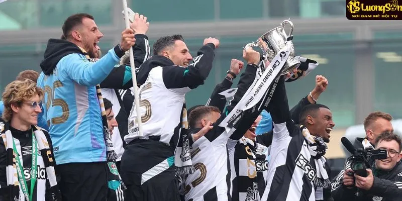 Phản ứng của Newcastle trước thông tin Liverpool hỏi mua Isak